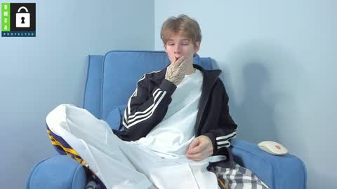 Snapshot of tim_milll chatting on 12-13-24, 06:31 Tim online show from 12-13-24, 06:31