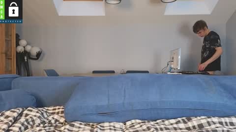 Snapshot of tim_milll chatting on 01-04-25, 07:34 Tim online show from 01-04-25, 07:34