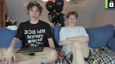 Snapshot of tim_milll chatting on 02-21-25, 09:32 Tim online show from 02-21-25, 09:32