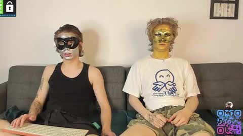 Snapshot of tim_milll chatting on 10-31-25, 09:16 Tim online show from 10-31-25, 09:16