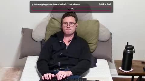 Snapshot of timelord157501 chatting on 11-09-25, 08:23 TimeLordRaps online show from 11-09-25, 08:23