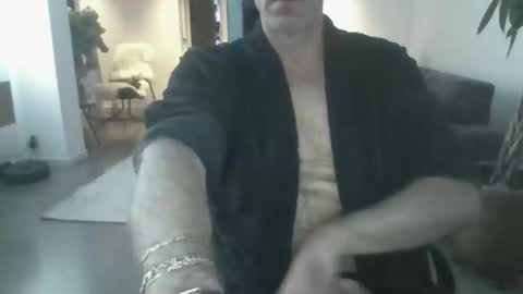 Snapshot of times20 chatting on 10-21-25, 05:41 times20 online show from 10-21-25, 05:41