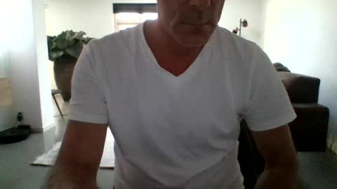Snapshot of times20 chatting on 07-12-26, 04:47 times20 online show from 07-12-26, 04:47