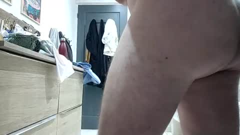 Snapshot of timfeet821371 chatting on 07-14-26, 04:45 timfeet821371 online show from 07-14-26, 04:45