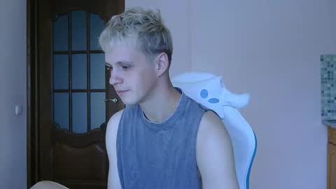 Snapshot of timkinky chatting on 10-24-25, 05:48 Tim WhiteS online show from 10-24-25, 05:48