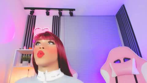 Hallie And Annie online show from 11-18-25, 01:33