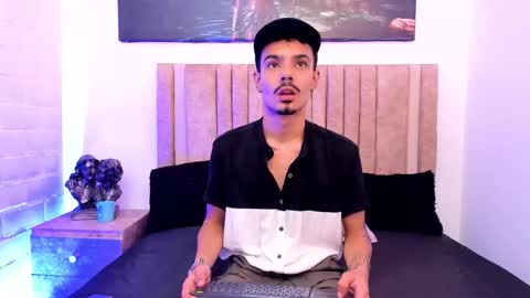 Snapshot of timothe_evans chatting on 11-09-25, 04:55 Evans online show from 11-09-25, 04:55