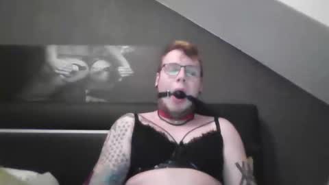 Snapshot of timsubmissive chatting on 12-26-24, 07:45 timsubmissive online show from 12-26-24, 07:45