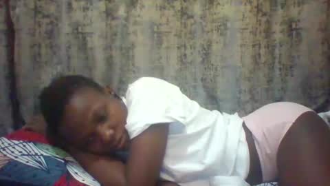 christine online show from 10-21-25, 09:37