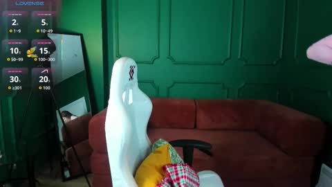 tina_tayllor__ online show from 02-05-26, 12:43