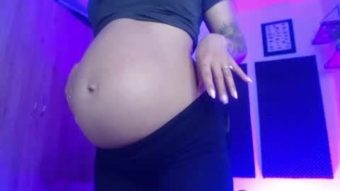 Snapshot of tina_wild_ chatting on 06-24-26, 12:31 Tina Wild online show from 06-24-26, 12:31