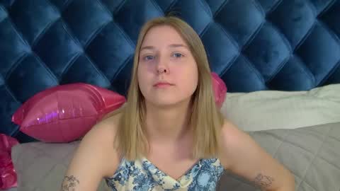 TinaBurton online show from 04-01-26, 04:26