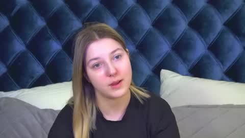 TinaBurton online show from 05-20-26, 04:35