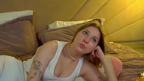 TinaBurton online show from 05-27-26, 01:57