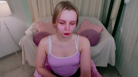 tinasiner online show from 04-13-26, 04:34