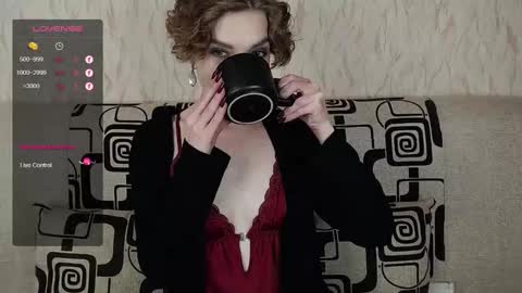 Tina online show from 10-10-25, 05:06