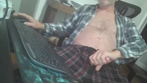 Snapshot of tincup430 chatting on 10-27-25, 11:03 5 day load on deck online show from 10-27-25, 11:03