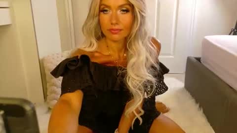 Snapshot of tinkerbell822 chatting on 05-29-26, 07:28 tinkerbell822 online show from 05-29-26, 07:28