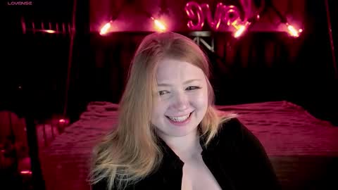 TinkerrBelll online show from 02-18-26, 08:27