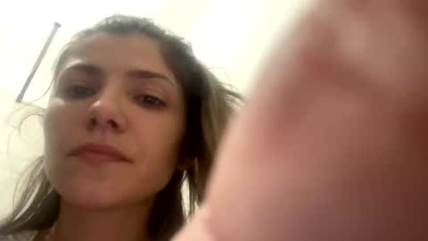 Snapshot of tinna21 chatting on 03-27-26, 04:18 tinna21 online show from 03-27-26, 04:18