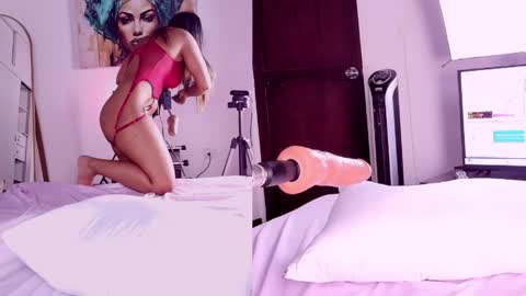 Hey Im Annie  online show from 04-02-26, 09:01