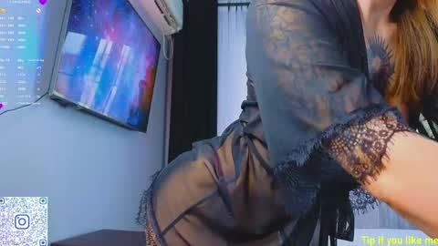 Snapshot of tinnymollys01 chatting on 04-02-26, 02:15 Molly online show from 04-02-26, 02:15
