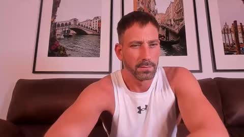 Snapshot of tinoclandestino chatting on 12-15-24, 06:59 tinoclandestino online show from 12-15-24, 06:59