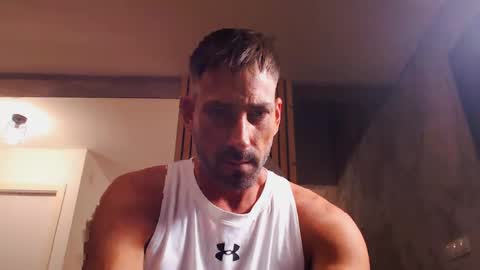 Snapshot of tinoclandestino chatting on 01-18-25, 06:32 tinoclandestino online show from 01-18-25, 06:32