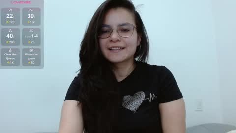 Tiny Caroline online show from 02-04-25, 02:28