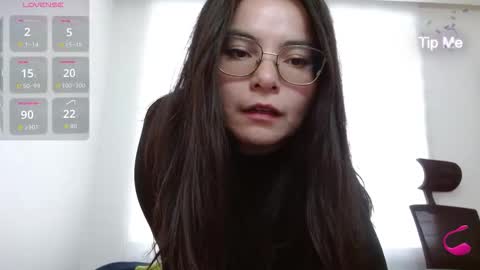 Tiny Caroline online show from 01-16-26, 08:46