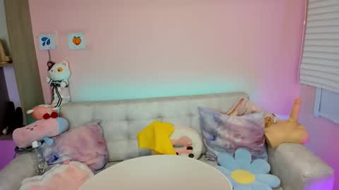 tiny_cora online show from 09-26-25, 04:22