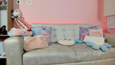 Snapshot of tiny_cora chatting on 05-02-26, 04:34 tiny_cora online show from 05-02-26, 04:34