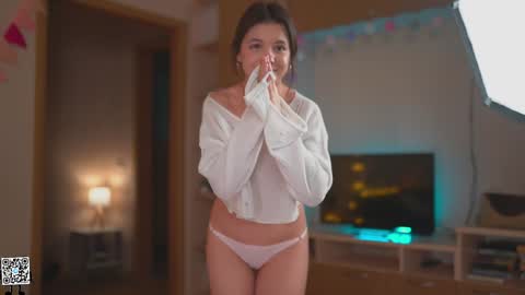 Lyssa     online show from 02-08-25, 07:16