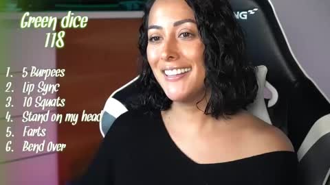 Snapshot of tiny_panther chatting on 01-16-25, 10:02 Ana Molly online show from 01-16-25, 10:02