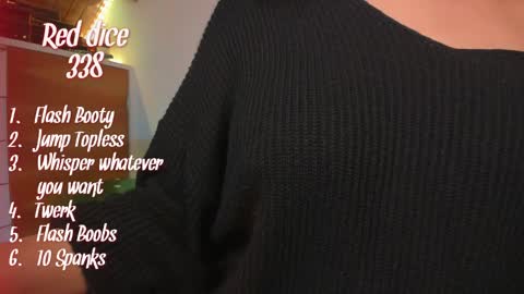 Snapshot of tiny_panther chatting on 01-17-25, 01:04 Ana Molly online show from 01-17-25, 01:04