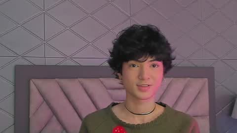 Snapshot of tiny_thomm chatting on 06-03-26, 05:43 Thomm Independent Model online show from 06-03-26, 05:43