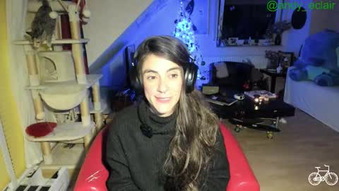 Tiny online show from 12-20-25, 12:07