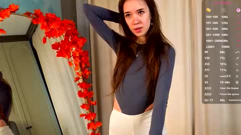 Annie online show from 11-30-25, 06:06