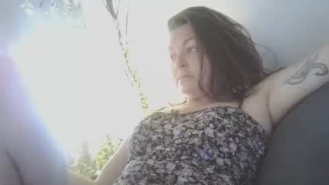 tinyassbossymilf online show from 05-22-26, 09:42