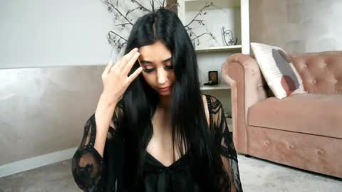 Snapshot of tinycassy chatting on 05-18-26, 04:51 TinyCassi online show from 05-18-26, 04:51