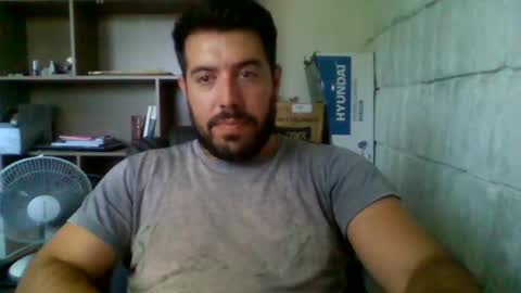 Snapshot of tinycock661212 chatting on 03-10-25, 06:45 Benja online show from 03-10-25, 06:45