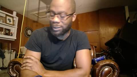 tinycock_1979 online show from 10-27-25, 08:40