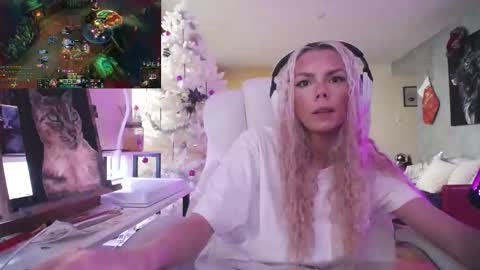 stage Kylie Sinner  brand CLITBAIT online show from 01-11-26, 12:54