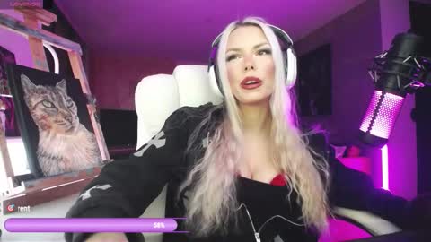 stage Kylie Sinner  brand CLITBAIT online show from 03-01-26, 01:29