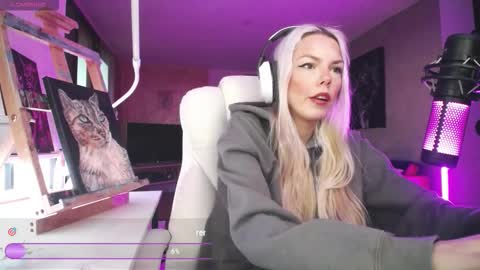 stage Kylie Sinner  brand CLITBAIT online show from 03-04-26, 10:27