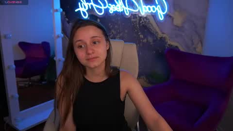 tinynataliee online show from 06-30-26, 08:21