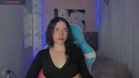 tinysophi online show from 07-22-26, 02:09