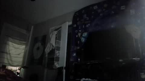Snapshot of tinytittiexx chatting on 06-12-26, 06:18 tinytittiexx online show from 06-12-26, 06:18