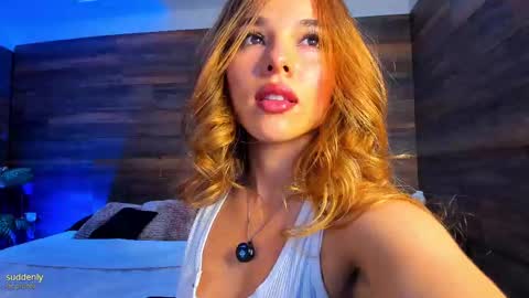 Snapshot of tinyw0nder chatting on 09-26-25, 09:52 Instagram  tinyw0nder online show from 09-26-25, 09:52