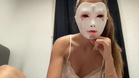 Tinks online show from 10-26-25, 09:31